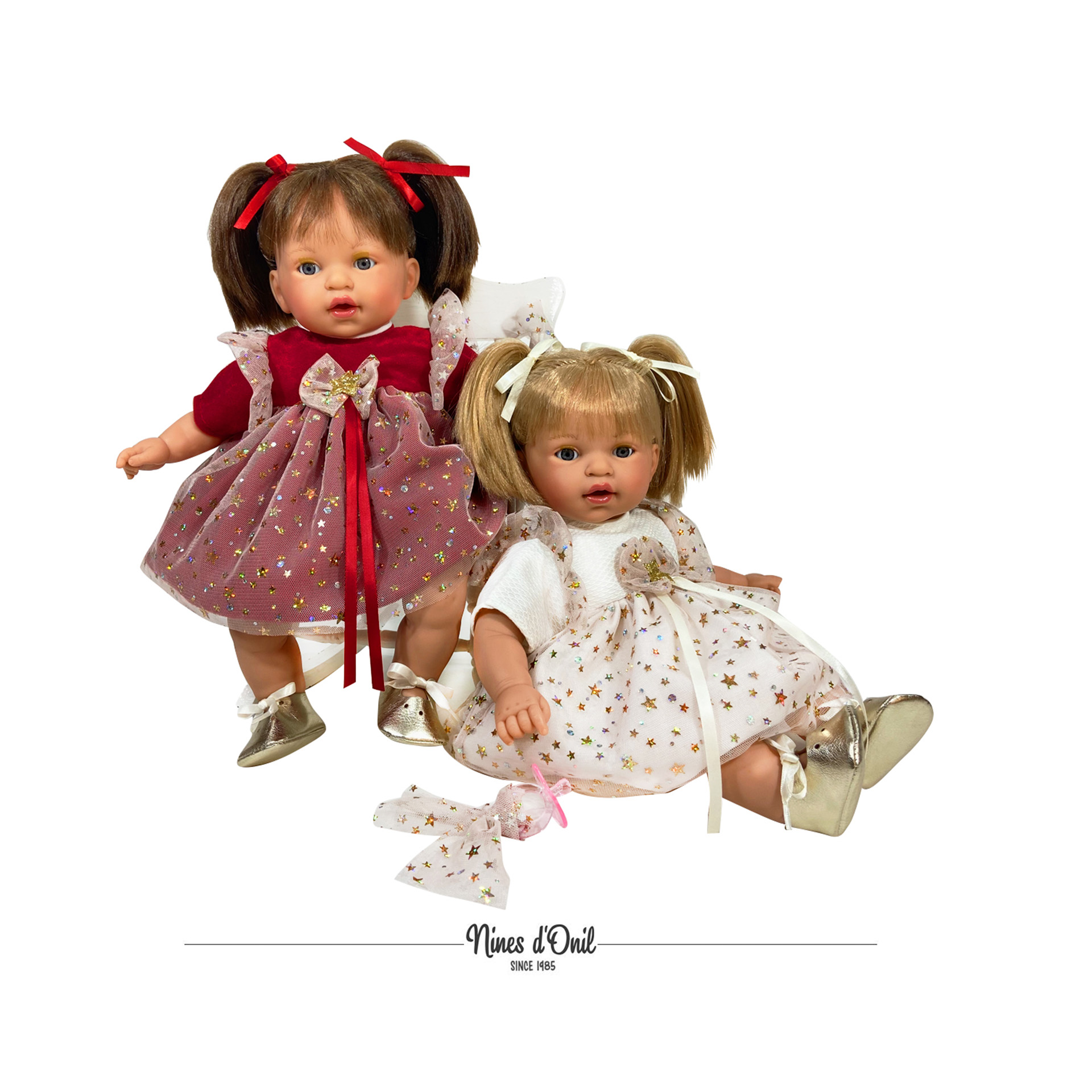 Papusa Nines D'Onil, Alex Craciun, cu rochie rosie, cu miros de vanilie, 40 cm